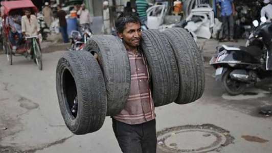 Более половины шин на рынке Пакистана являются контрабандными