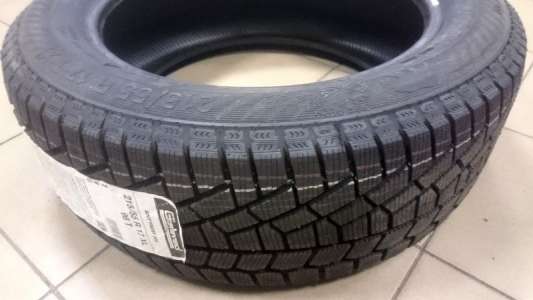 Gislaved Soft Frost 200 215/50 R17 95T (2018)