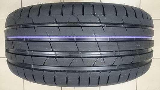 Nokian Tyres Hakka Black 2 245/40 R19 98Y
