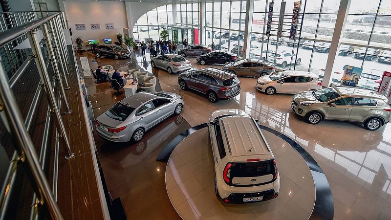 Падение продаж легковых авто в России за апрель составило 78%